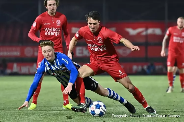 Almere City FC laat twee dure punten liggen