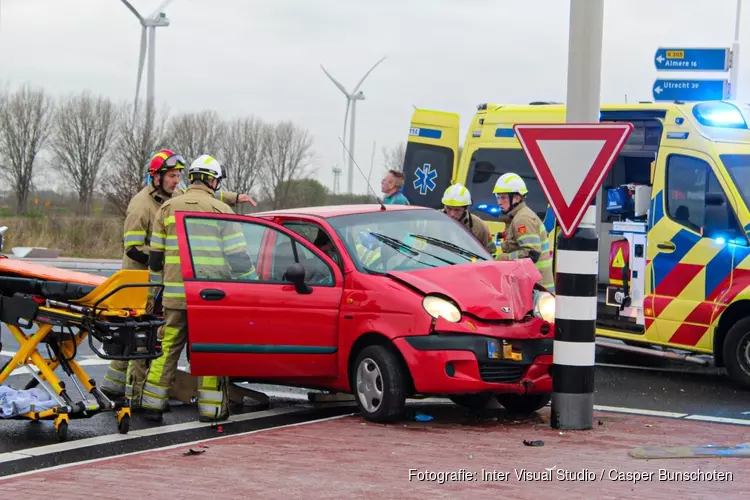Automobilist gewond na ongeval in Zeewolde