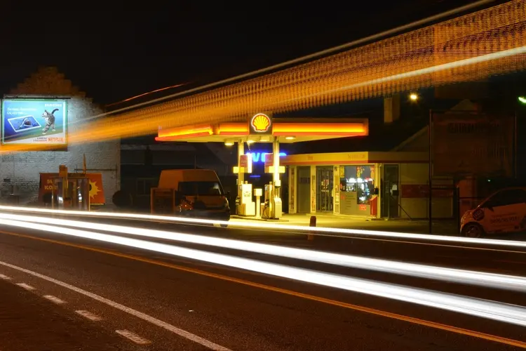 Grote verschillen benzineprijs in Flevoland: tot 17 euro verschil voor volle tank